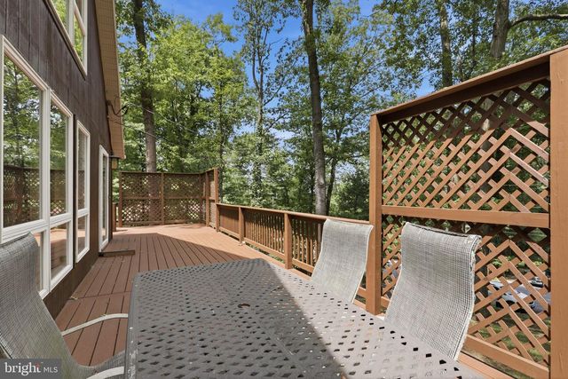 8147 MICHAUX DRIVE, Fayetteville, PA 17222
