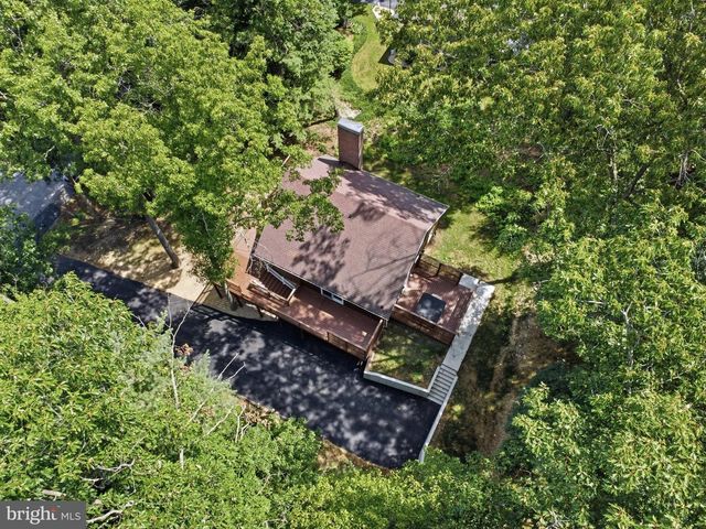8147 MICHAUX DRIVE, Fayetteville, PA 17222
