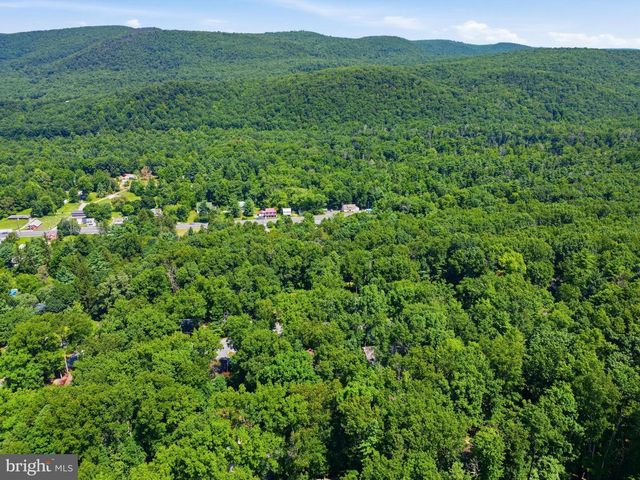 8147 MICHAUX DRIVE, Fayetteville, PA 17222
