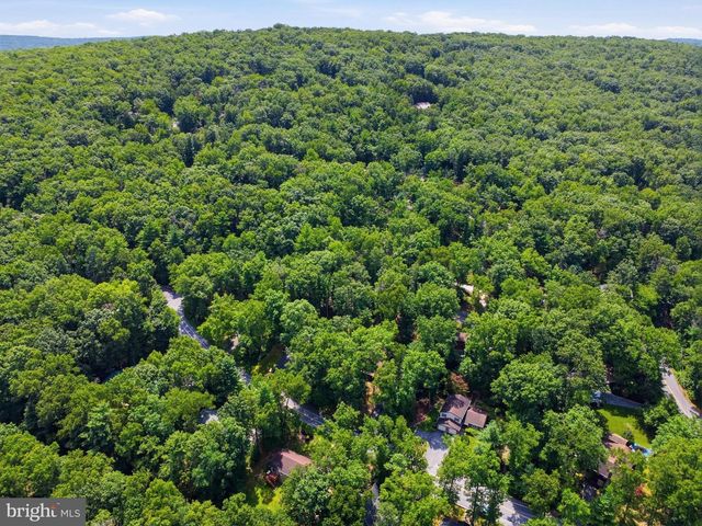 8147 MICHAUX DRIVE, Fayetteville, PA 17222