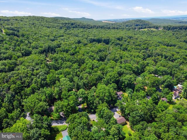 8147 MICHAUX DRIVE, Fayetteville, PA 17222