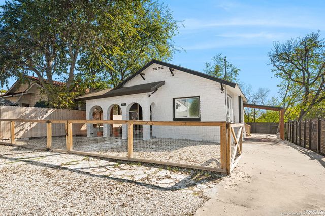 810 Dakota, San Antonio, TX 78203