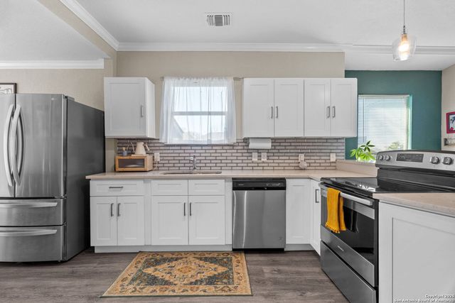 810 Dakota, San Antonio, TX 78203