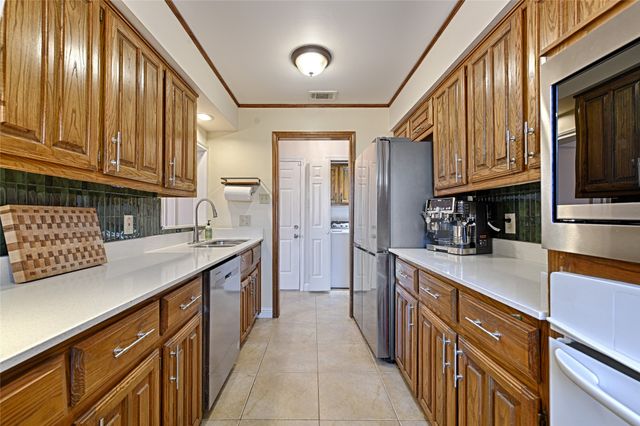 2027 Springwood Place A, Carrollton, TX 75006