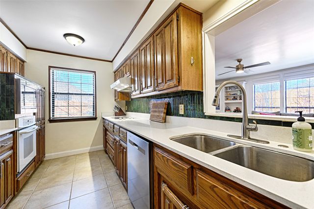 2027 Springwood Place A, Carrollton, TX 75006