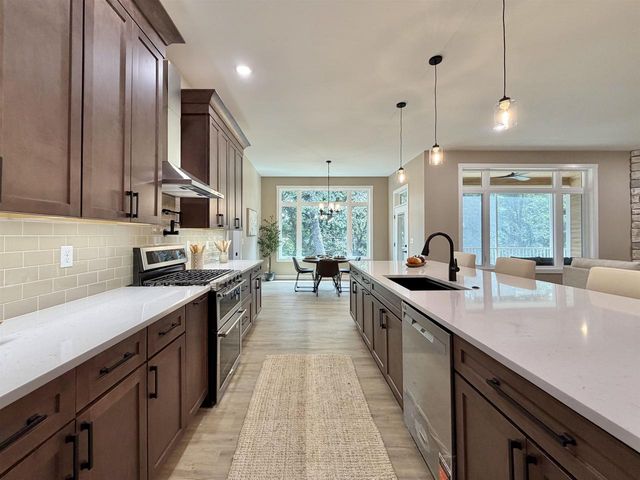 3762 White Pine Drive, Janesville, WI 53545