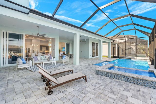 2129 CAPE CORAL PARKWAY W, Cape Coral, FL 33914