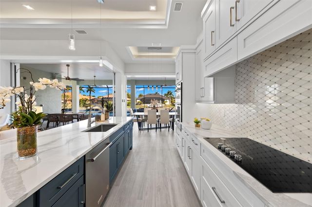 2129 CAPE CORAL PARKWAY W, Cape Coral, FL 33914