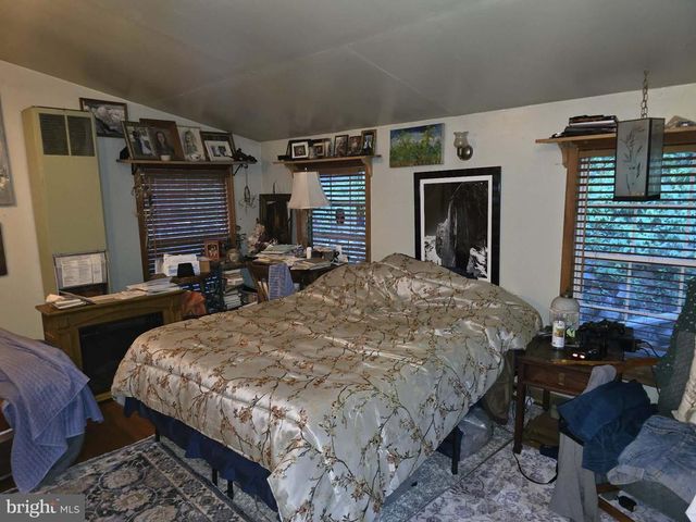 446 SPRING DR, Stanardsville, VA 22973