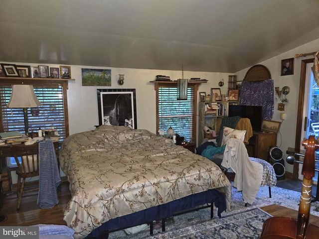 446 SPRING DR, Stanardsville, VA 22973
