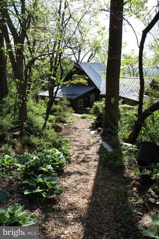 446 SPRING DR, Stanardsville, VA 22973