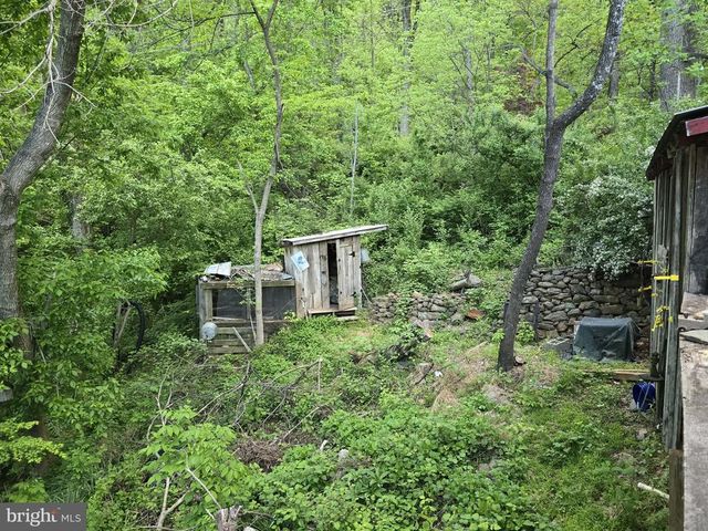 446 SPRING DR, Stanardsville, VA 22973