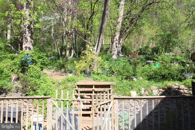 446 SPRING DR, Stanardsville, VA 22973