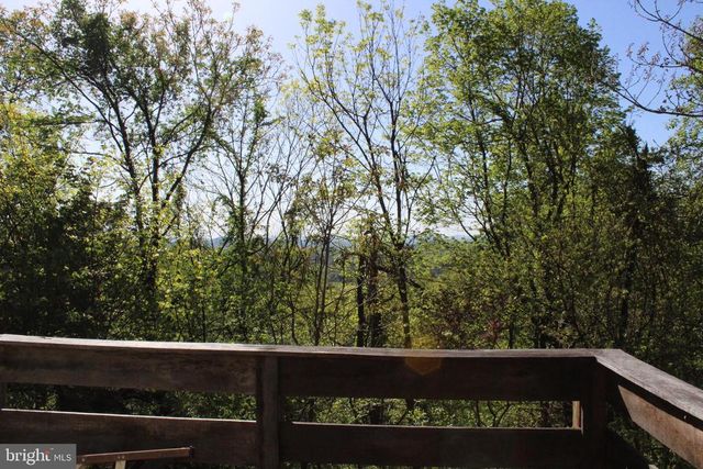 446 SPRING DR, Stanardsville, VA 22973