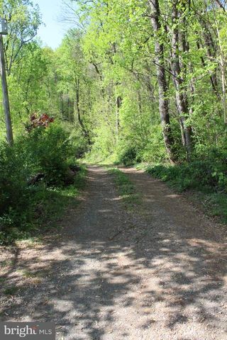 446 SPRING DR, Stanardsville, VA 22973