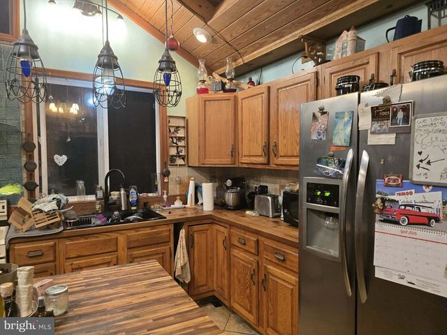 446 SPRING DR, Stanardsville, VA 22973