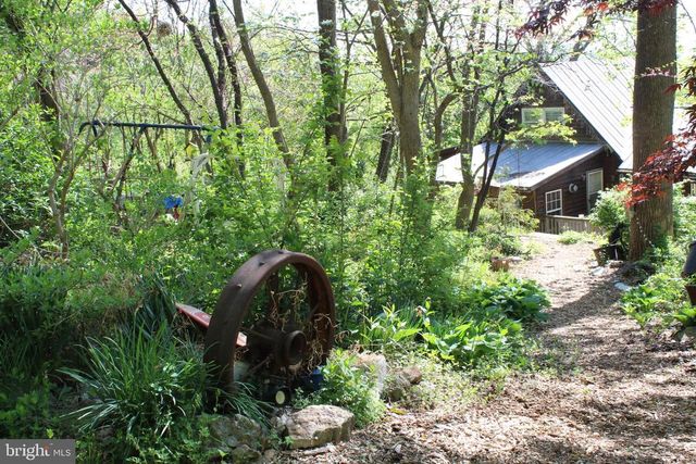 446 SPRING DR, Stanardsville, VA 22973