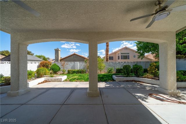 1804 Summit Pointe Drive, Las Vegas, NV 89117