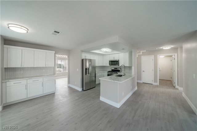 1804 Summit Pointe Drive, Las Vegas, NV 89117