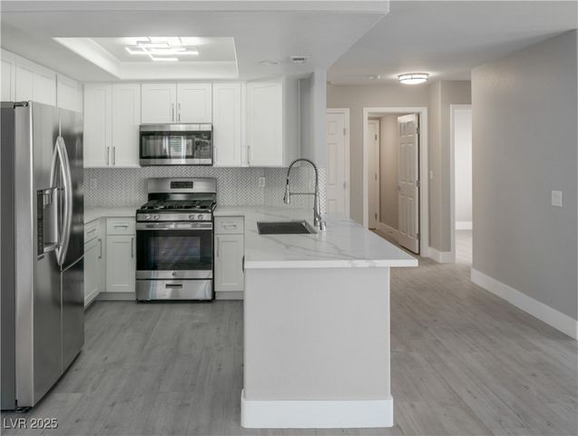 1804 Summit Pointe Drive, Las Vegas, NV 89117