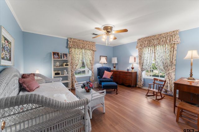 113 Mockingbird Street, Mount Pleasant, TX 75455
