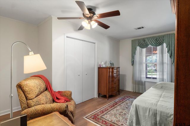 113 Mockingbird Street, Mount Pleasant, TX 75455