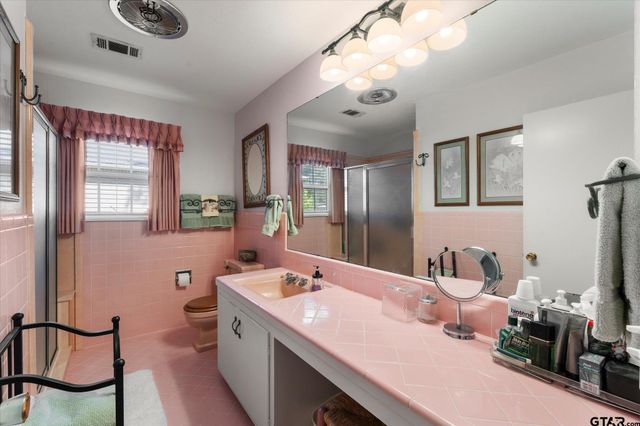 113 Mockingbird Street, Mount Pleasant, TX 75455