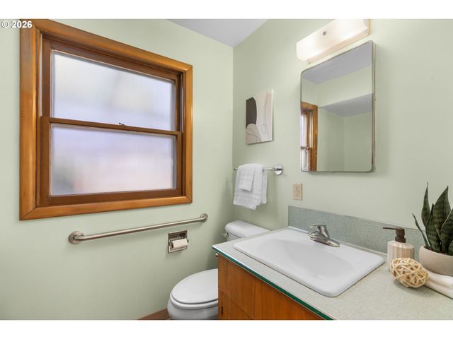 4811 Ne MASON St, Portland, OR 97218