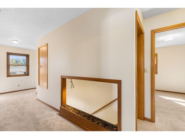 4811 Ne MASON St, Portland, OR 97218