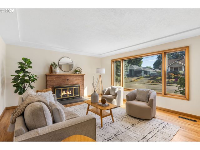 4811 Ne MASON St, Portland, OR 97218