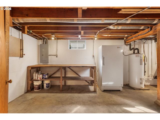 4811 Ne MASON St, Portland, OR 97218