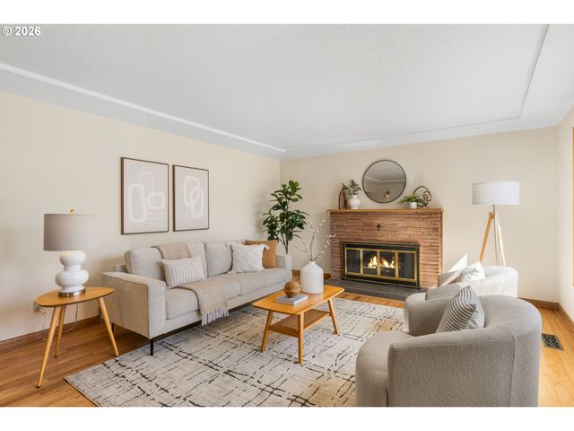 4811 Ne MASON St, Portland, OR 97218