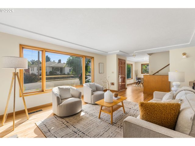 4811 Ne MASON St, Portland, OR 97218