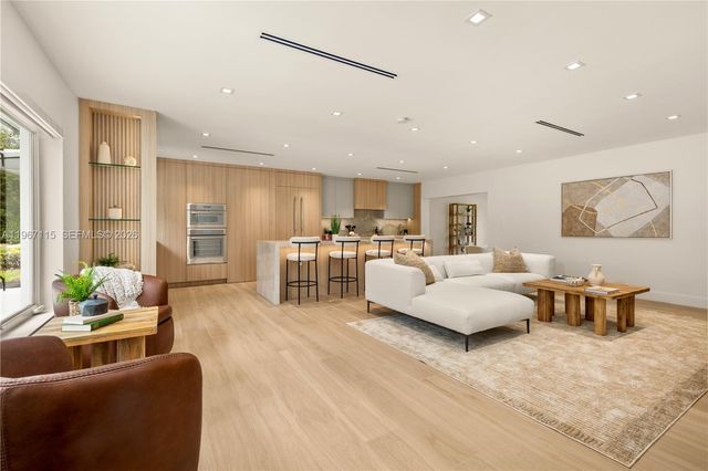 6011 Maynada St, Coral Gables, FL 33146