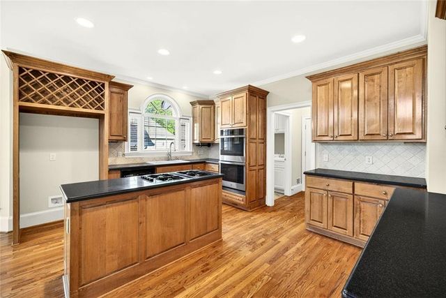 7445 Laurel Oak Drive, Suwanee, GA 30024