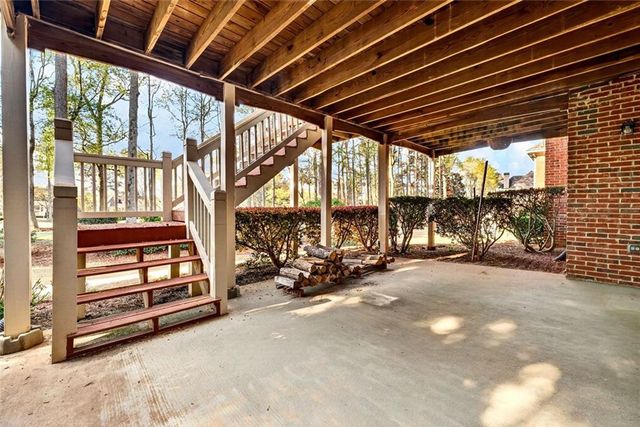 7445 Laurel Oak Drive, Suwanee, GA 30024