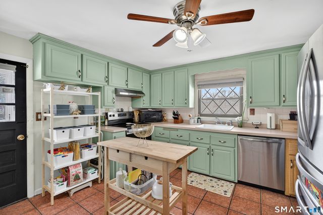 99 Pamela Avenue, Groton, CT 06340