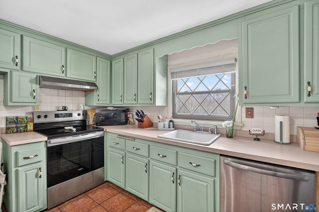 99 Pamela Avenue, Groton, CT 06340