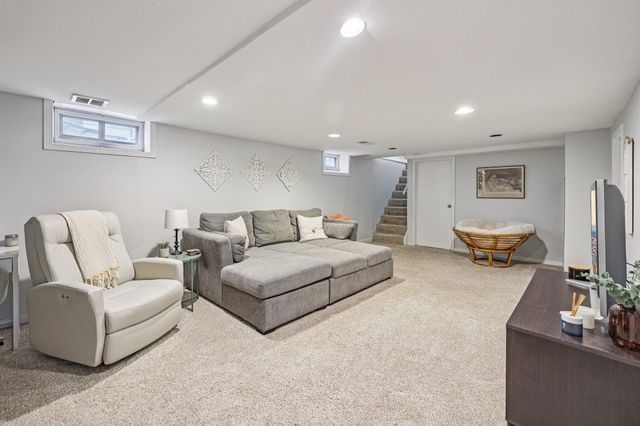 5500 37th Avenue S, Minneapolis, MN 55417