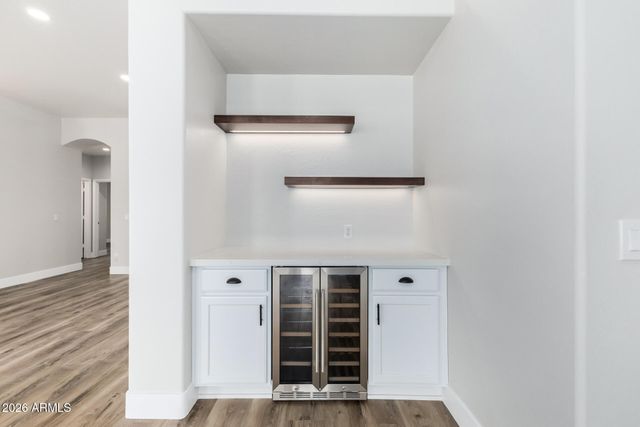 8039 W CLARA Lane, Peoria, AZ 85382