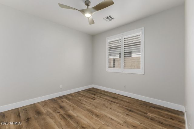 8039 W CLARA Lane, Peoria, AZ 85382