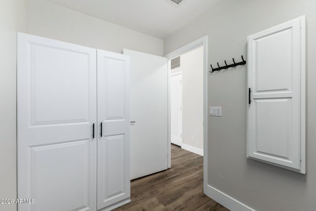 8039 W CLARA Lane, Peoria, AZ 85382