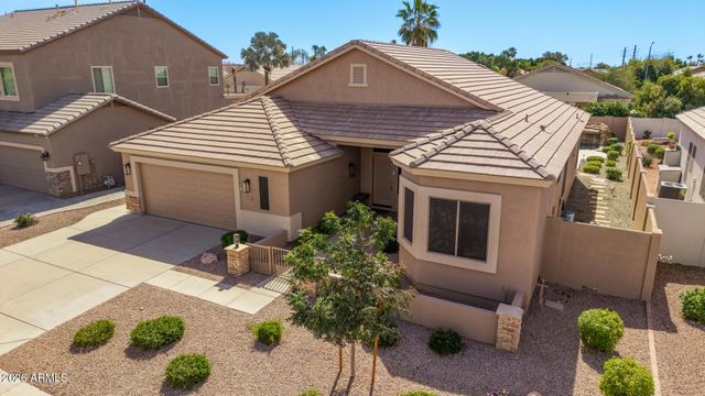 8039 W CLARA Lane, Peoria, AZ 85382