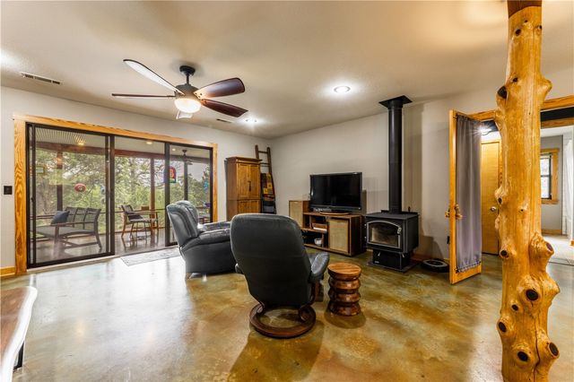 640 S Forty Road, West Fork, AR 72774
