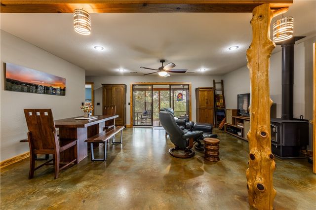 640 S Forty Road, West Fork, AR 72774