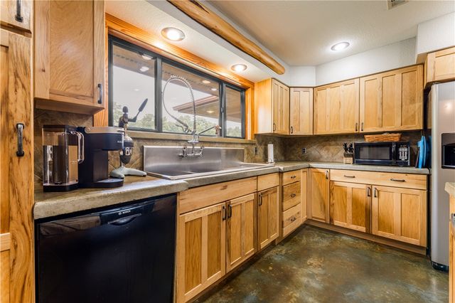 640 S Forty Road, West Fork, AR 72774