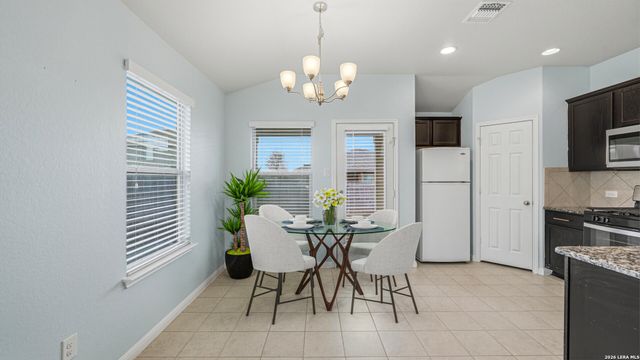 2530 Diamondback Trl, New Braunfels, TX 78130