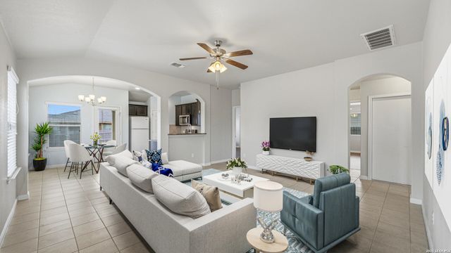 2530 Diamondback Trl, New Braunfels, TX 78130