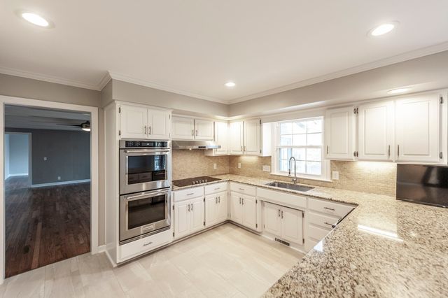 109 High Point Anchorage, Hendersonville, TN 37075