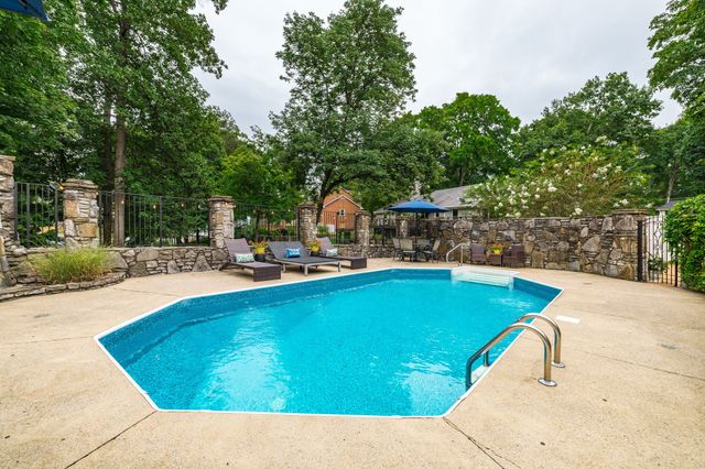 109 High Point Anchorage, Hendersonville, TN 37075